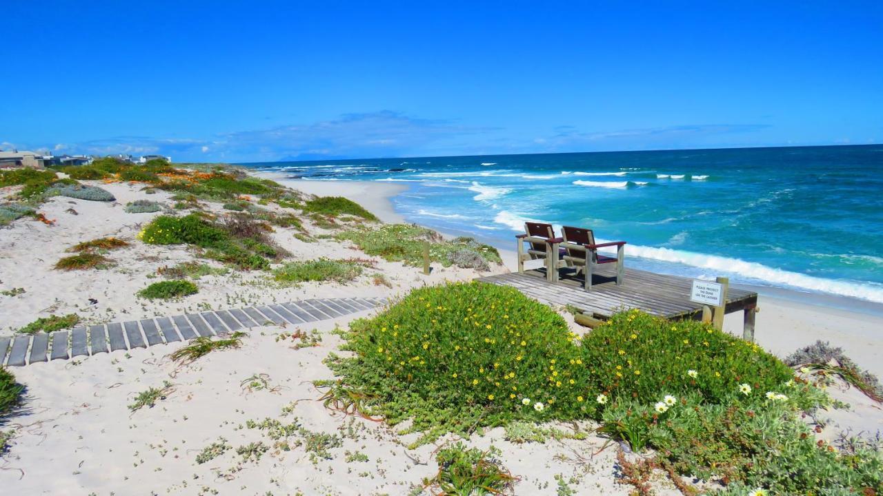 On The Beach Apartments Yzerfontein Kültér fotó