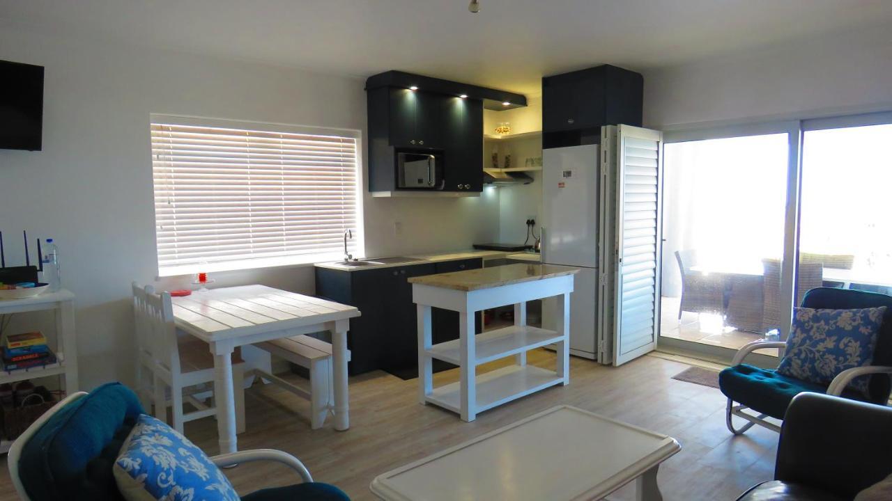 On The Beach Apartments Yzerfontein Kültér fotó