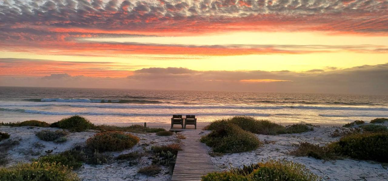 On The Beach Apartments Yzerfontein Kültér fotó