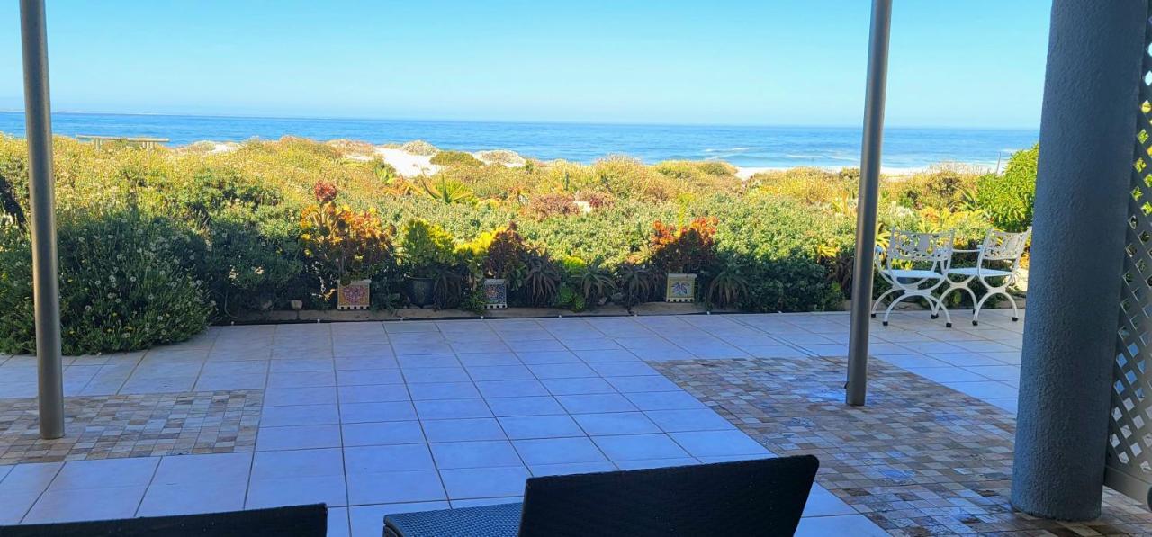 On The Beach Apartments Yzerfontein Kültér fotó