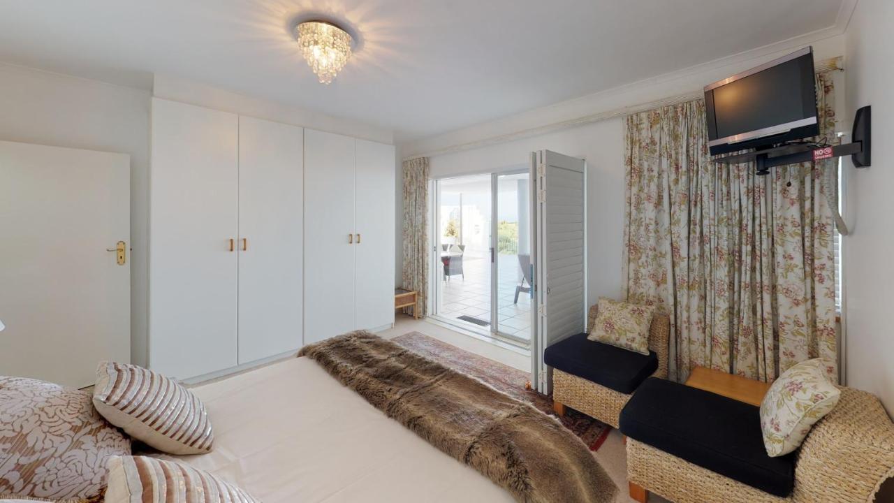 On The Beach Apartments Yzerfontein Kültér fotó